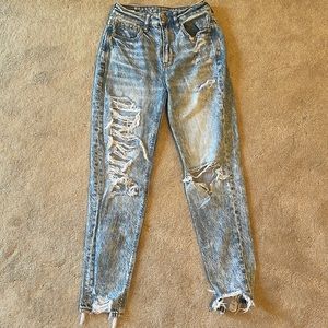 American Eagle Comfort Stretch Mom Jean Size 00